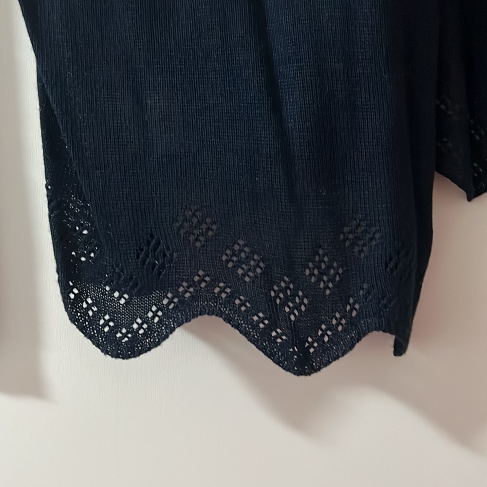 Beautiful dainty blue cardigan with crochet detailing - Picture 3 of 4